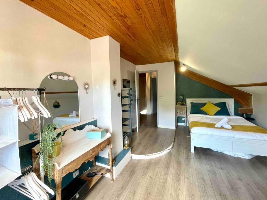 La Casa Del Papa - Maison Spacieuse Avec Jardin โดล ภายนอก รูปภาพ